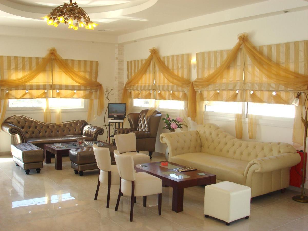 Royal Beach Hotel Аркаса Екстериор снимка