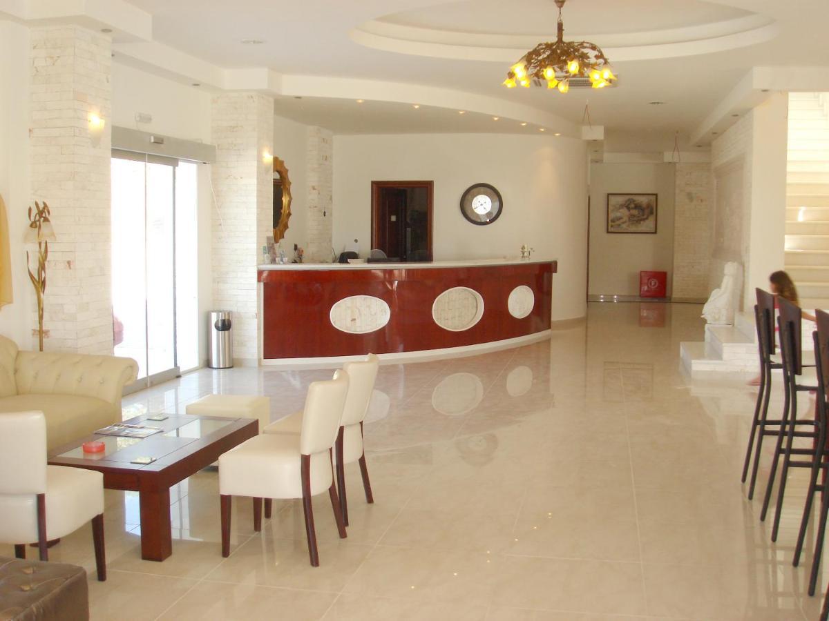 Royal Beach Hotel Аркаса Екстериор снимка