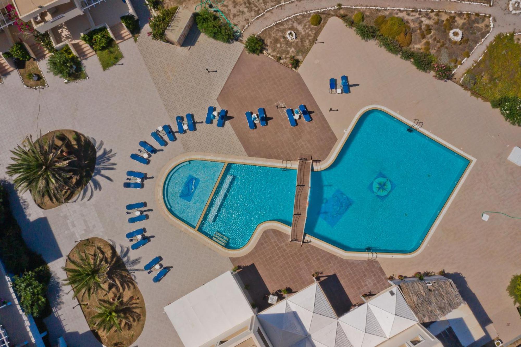 Royal Beach Hotel Аркаса Екстериор снимка