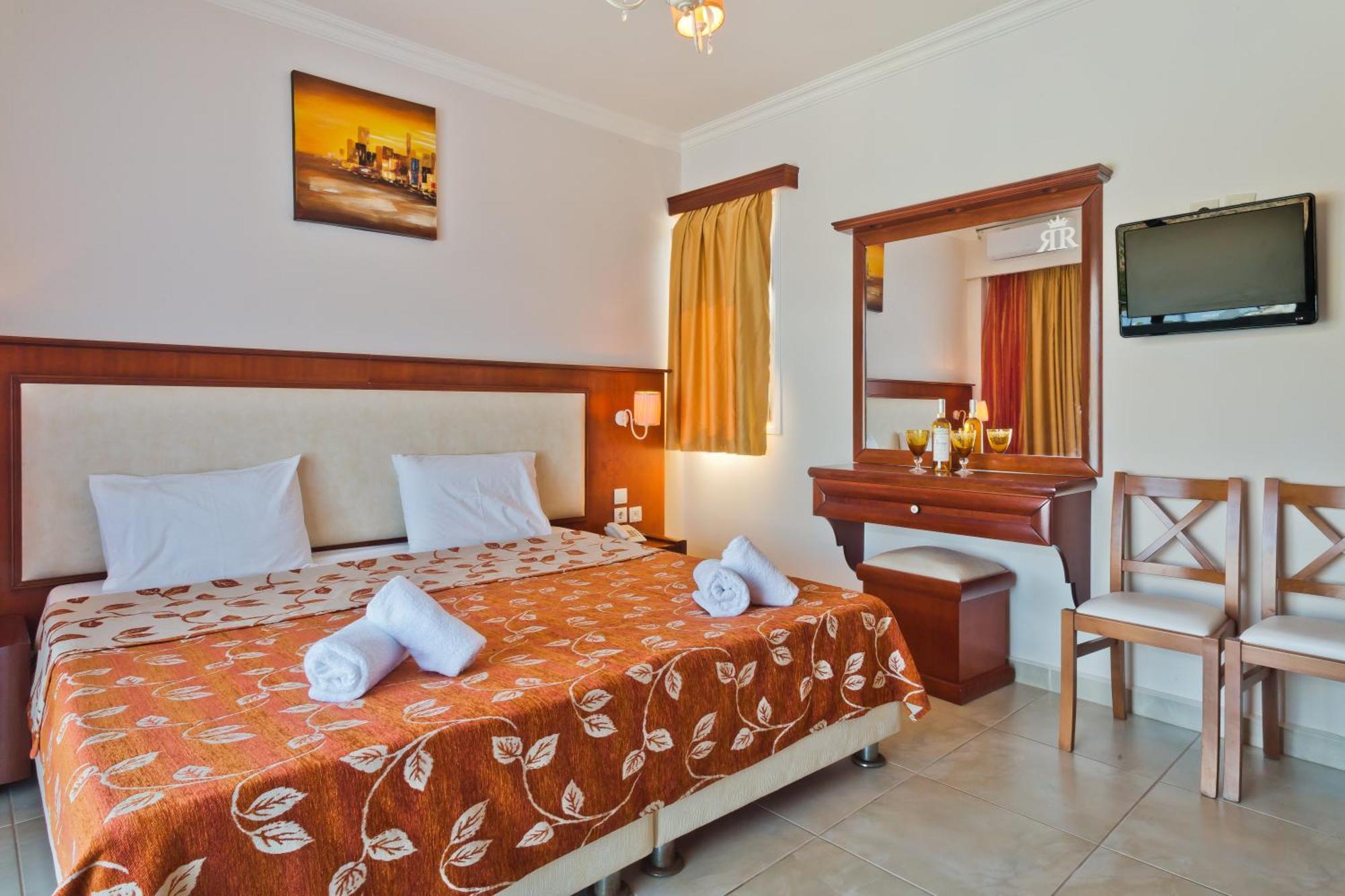 Royal Beach Hotel Аркаса Екстериор снимка
