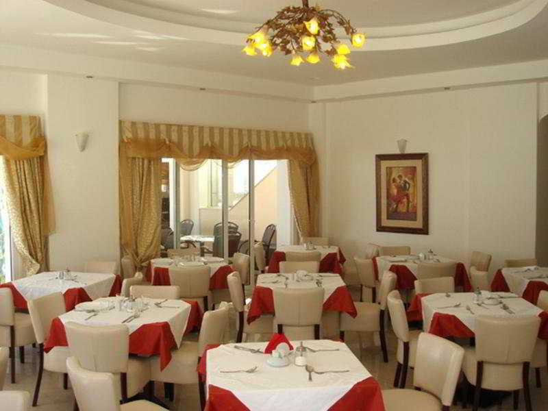 Royal Beach Hotel Аркаса Екстериор снимка
